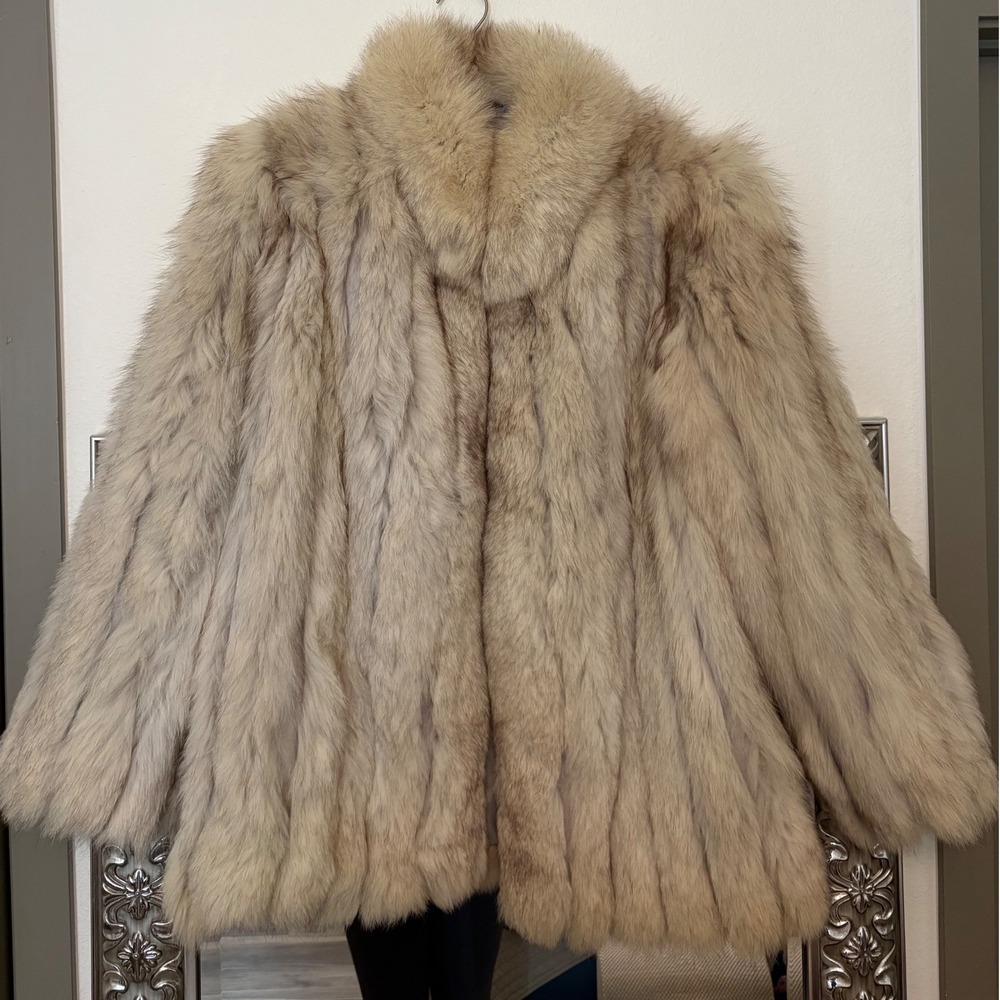Vintage Niki Blue Fox Fur Coat Finland Genuine Luxury Cream Gray Jacket Medium